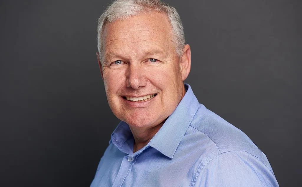 Kim Lyons